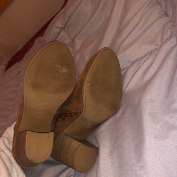 Booties - Picture 4 of 4